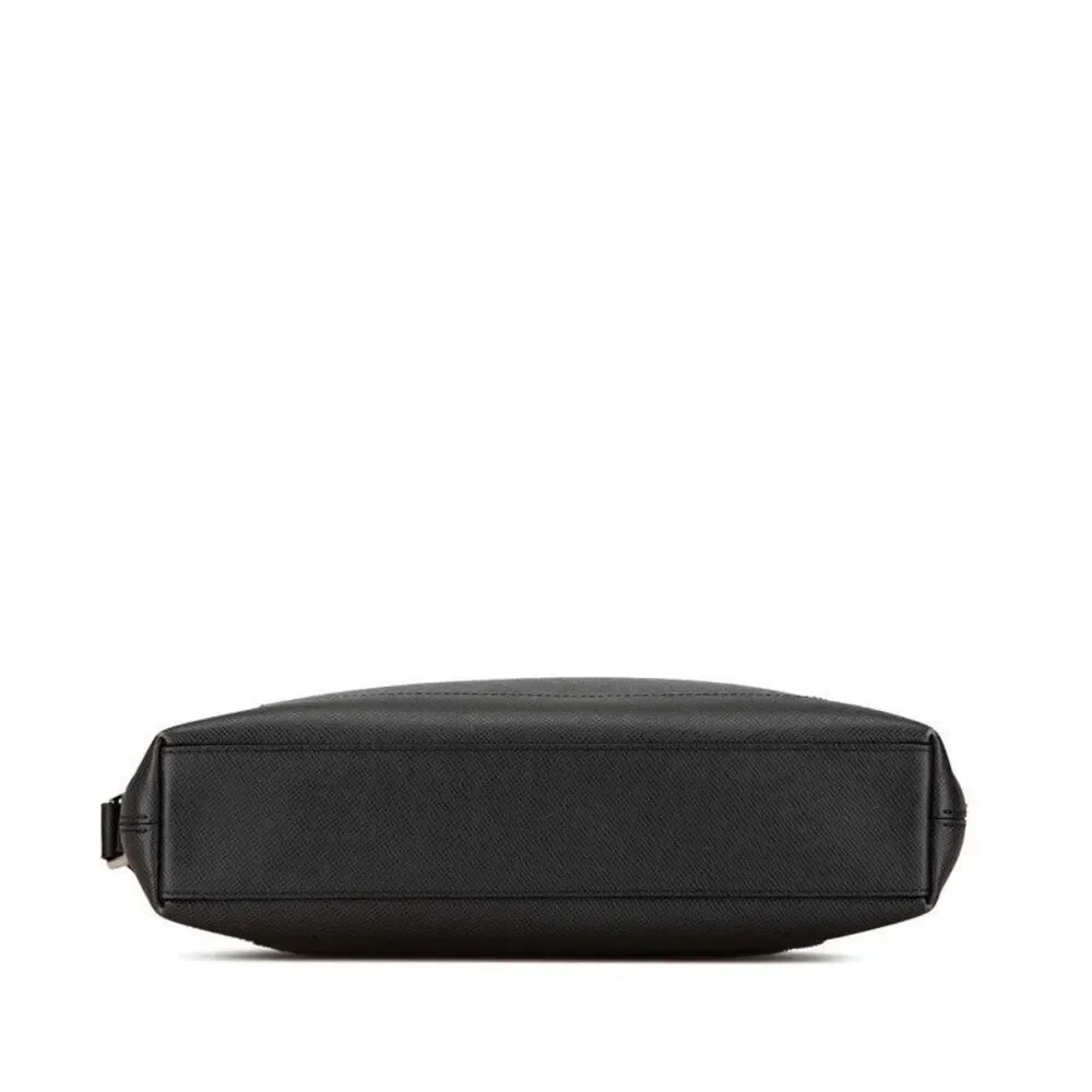 Louis Vuitton Grigori Messenger MM Shoulder Bag